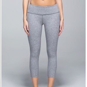 Lululemon Wunder Under Gray Crop Leggings (size 4)
